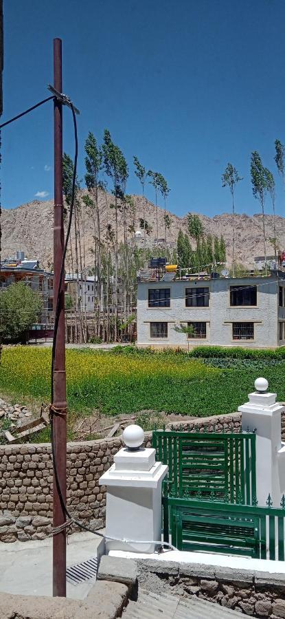 Lhardak Home Stay ليه المظهر الخارجي الصورة